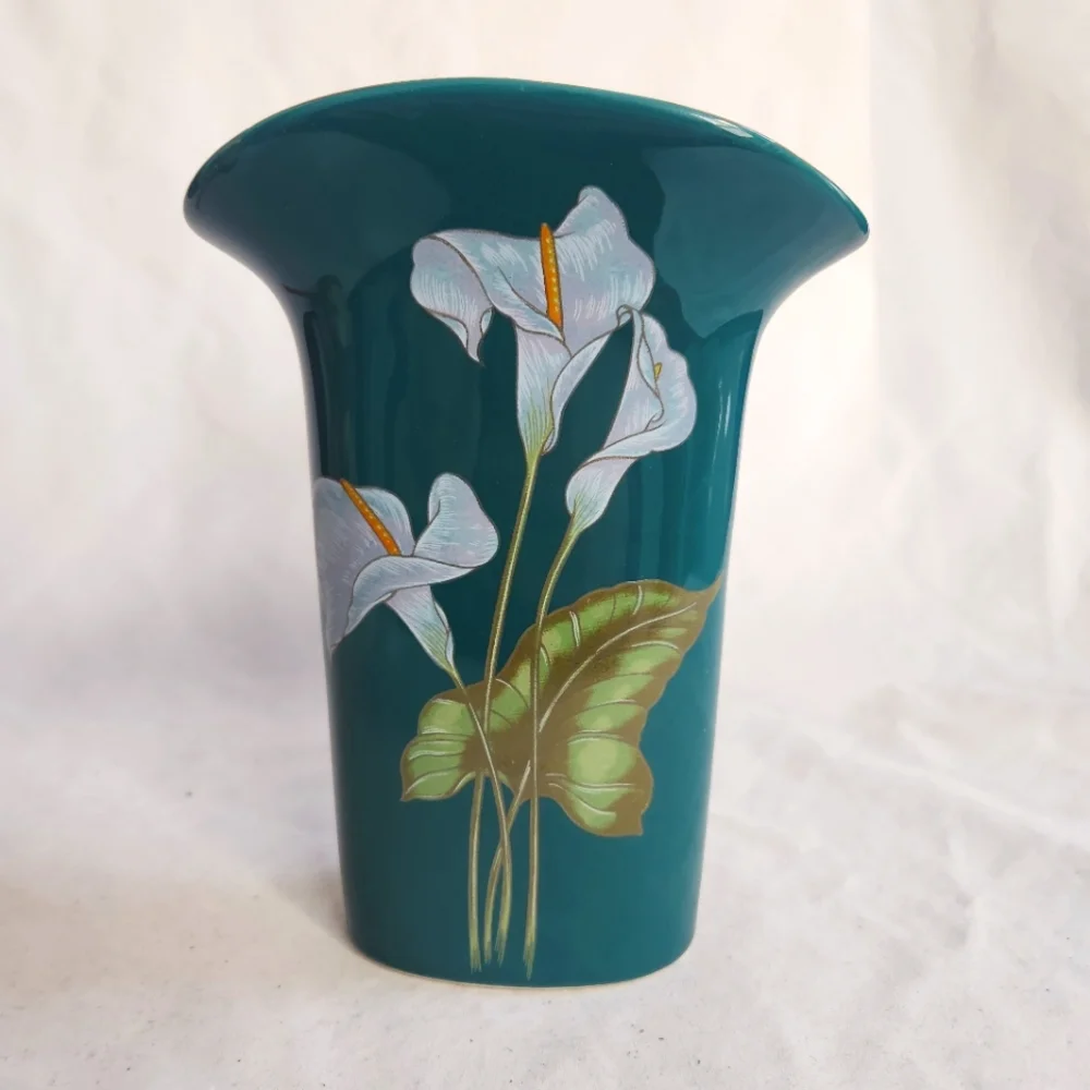 Vintage Asian White Calla Lily Flower Teal Green Vase